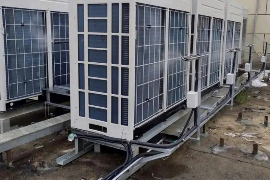 Cảnh Giác Với Việc Phun Sương Cho Cục Nóng Điều Hòa: Có Thực Sự Tiết Kiệm Điện?