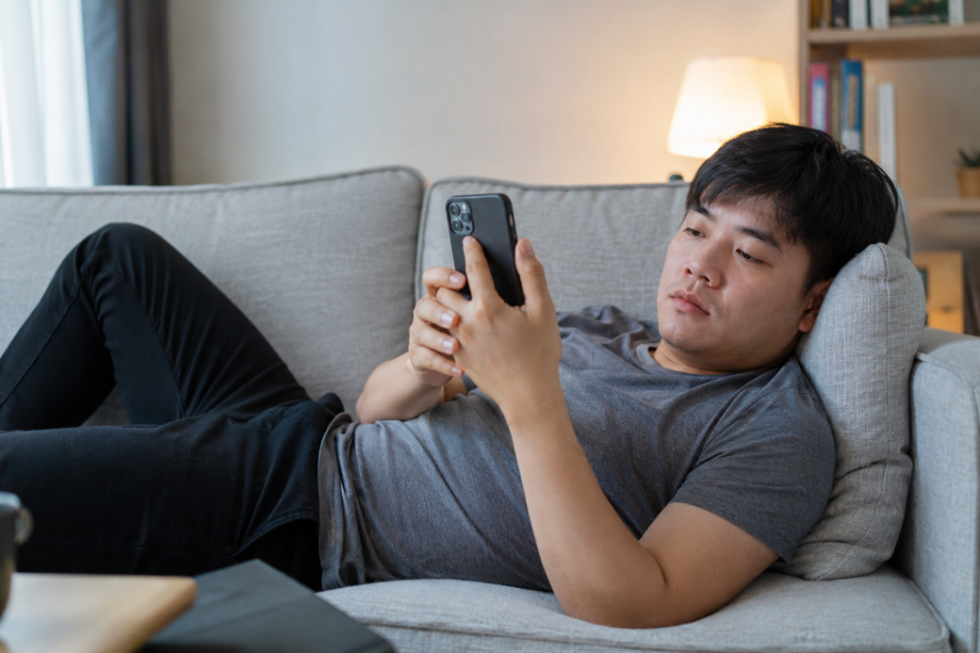 Cảm Nhận Thực Tế: Công Nghệ Hiện Đại Có Thể Khiến Chúng Ta Cảm Thấy Hạnh Phúc Hay Không?