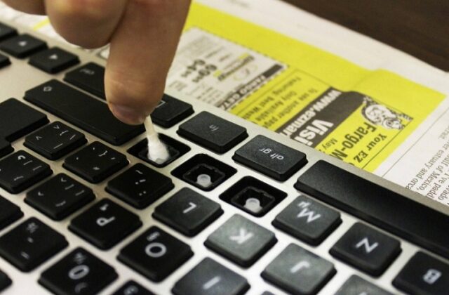 Hướng Dẫn Vệ Sinh Bàn Phím Laptop Hiệu Quả Nhất
