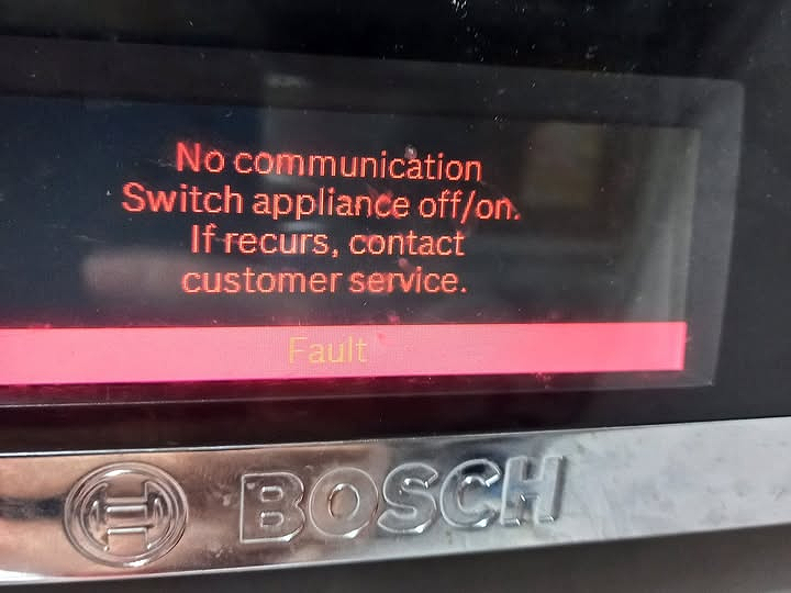 Khám Phá Lỗi ‘No Communication’ Trên Máy Rửa Bát Bosch: Nguyên Nhân Và Giải Pháp