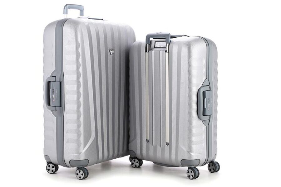 Khám Phá Sự Đột Phá Trong Tính Năng Và Độ Bền Của Vali Khóa Khung Hiện Đại