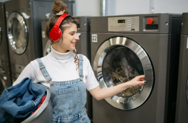 Khám Phá Lý Do Máy Giặt Có Cửa Kính, Máy Rửa Bát Thì Không
