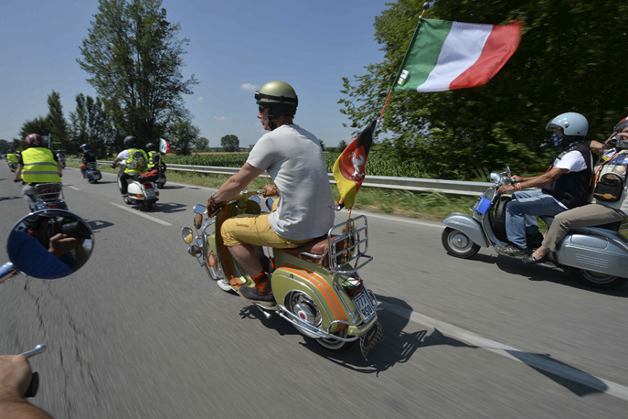 Rome Đón Chào Lễ Kỷ Niệm Vespa Lớn Nhất Lịch Sử