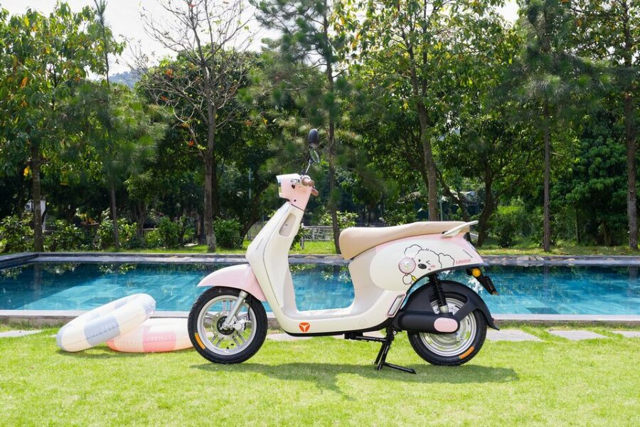 YADEA Ra Mắt Mẫu Xe Máy Điện Omee Thích Hợp Cho Nữ Sinh Việt Nam