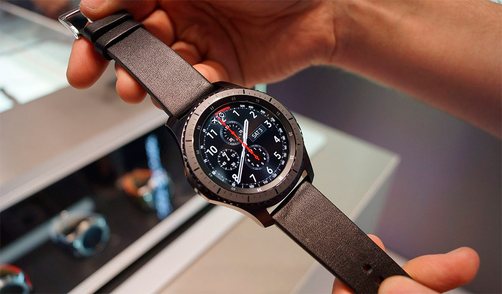 3-6 Samsung Gear S3 Frontier, đồng hồ thông minh chống nước nam tính