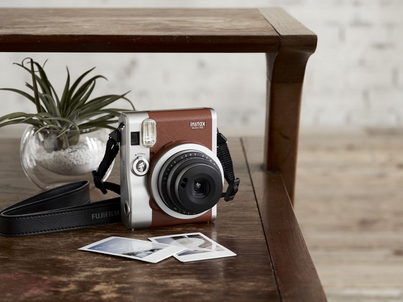 fujifilm-instax-mini-90-neo-classic Fujifilm instax mini 90 NEO CLASSIC