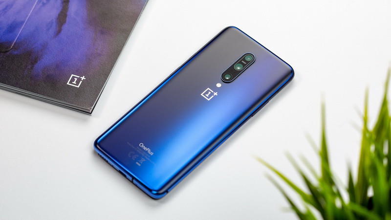 oneplus-7-full-back OnePlus 7 Pro