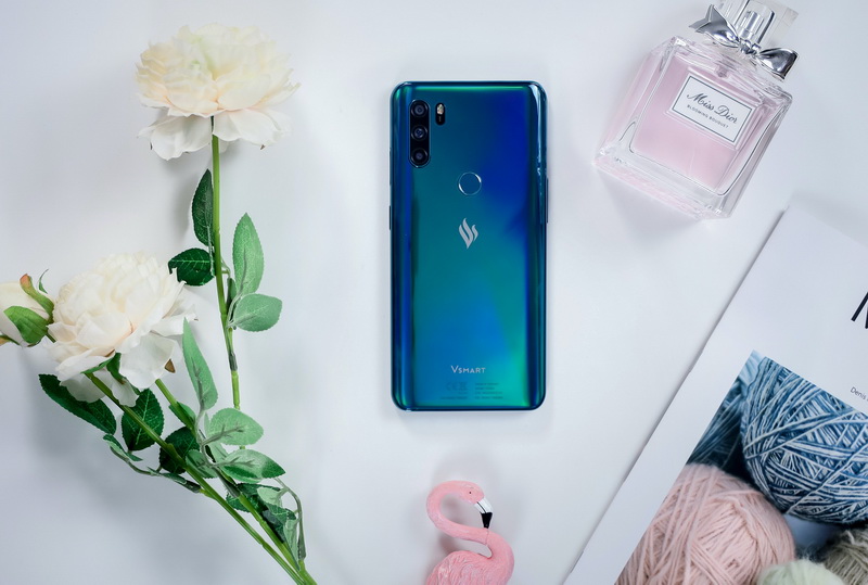 Khám Phá Chi Tiết Vsmart Active 3: Điện Thoại Hiện Đại Từ Vingroup